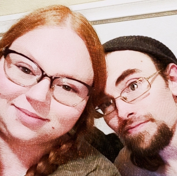 Meet your Posher, Amanda - Picture 2 of 11